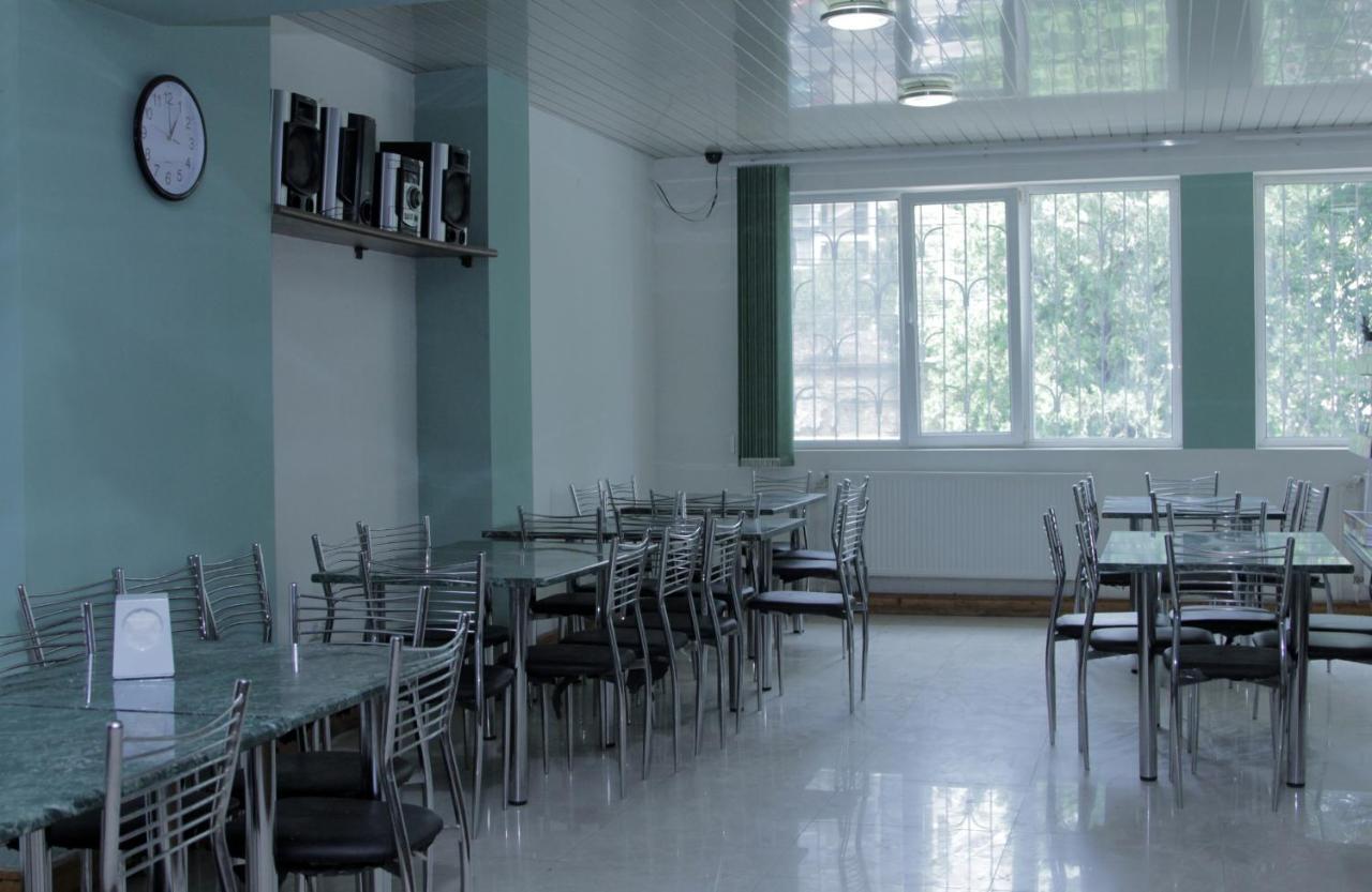 Hotel Caucasus Tbilisi ภายนอก รูปภาพ