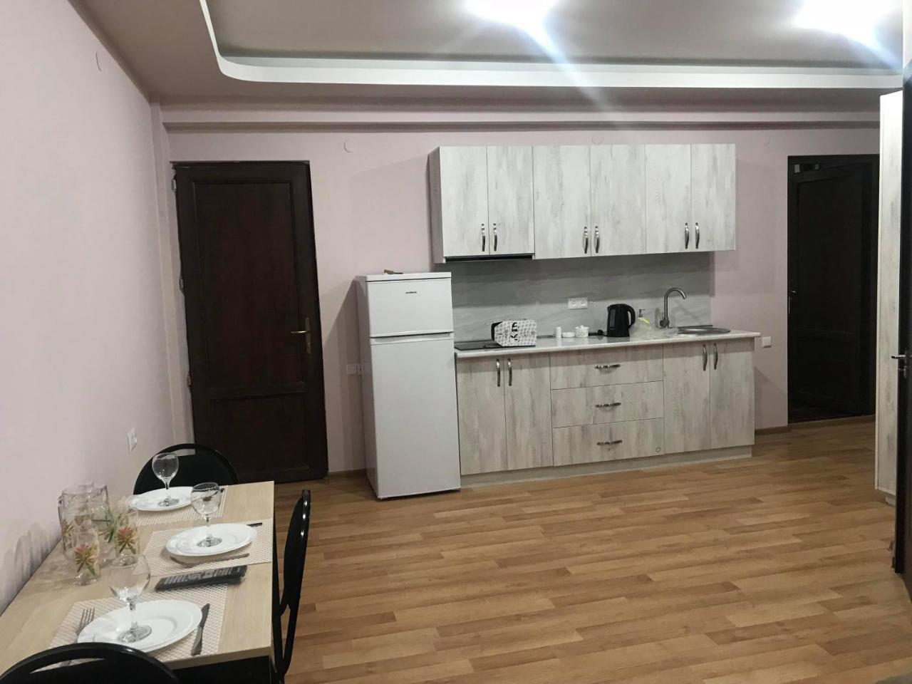 Hotel Caucasus Tbilisi ภายนอก รูปภาพ